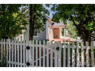 Photo #4: 995071 Listing