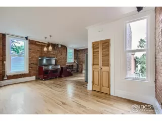 Photo #6: 995091 Listing