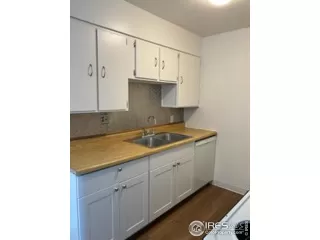 Photo #5: 995097 Listing