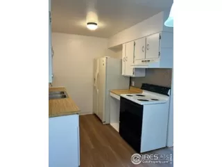 Photo #6: 995097 Listing