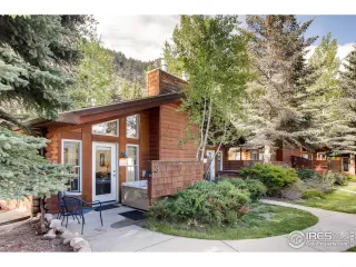 Photo #1: 995116 Listing