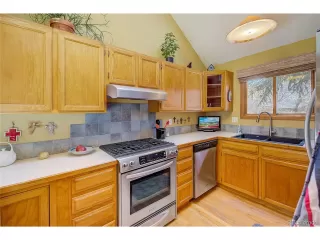 Photo #5: 9951193 Listing