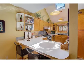 Photo #6: 9951193 Listing