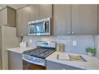 Photo #5: 995139 Listing 