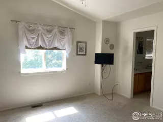 Photo #3: 995149 Listing