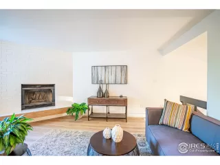 Photo #6: 995355 Listing 