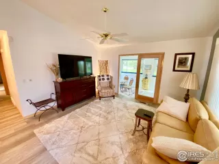 Photo #4: 995377 Listing