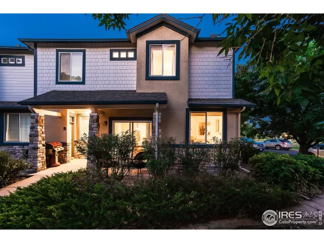 MLS: 995422 Condo For Sale