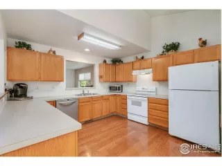 Photo #5: 995486 Listing