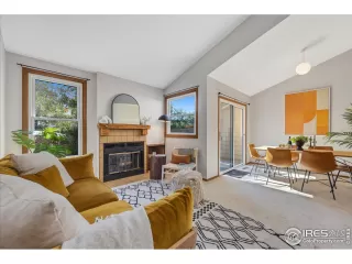 Photo #3: 995512 Listing