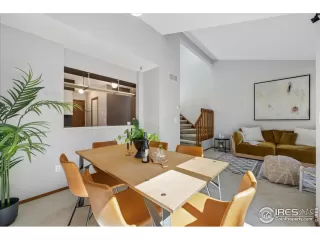 Photo #6: 995512 Listing