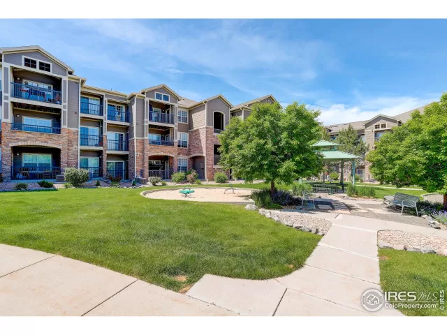 MLS: 995530 Condo For Sale