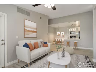 Photo #5: 995530 Listing