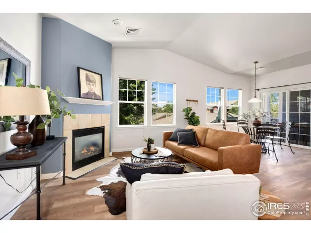 MLS: 995552 Condo For Sale