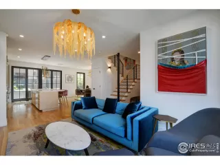 Photo #3: 995565 Listing