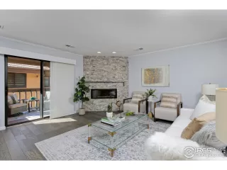 Photo #3: 995584 Listing