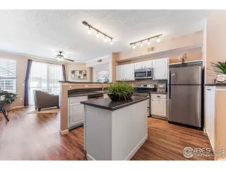 Photo #4: 995740 Listing 