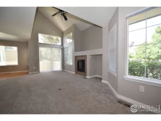 Photo #6: 995752 Listing