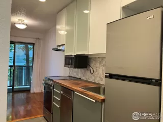 Photo #5: 995762 Listing 