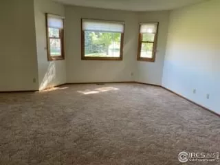 Photo #3: 995836 Listing