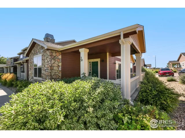 MLS: 995859 Condo For Sale