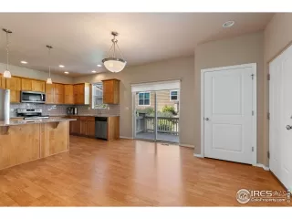 Photo #3: 995859 Listing