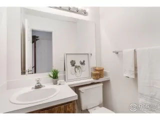 Photo #5: 995862 Listing