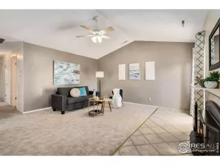 Photo #5: 995907 Listing