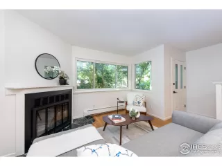 Photo #5: 995935 Listing 