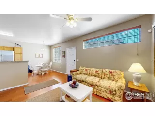 Photo #4: 995953 Listing