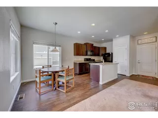 Photo #5: 995968 Listing 