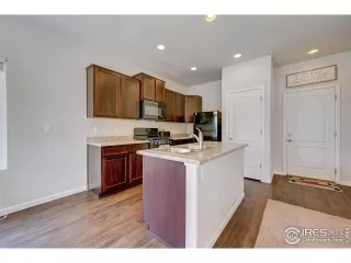 Photo #6: 995968 Listing 