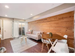 Photo #2: 995995 Listing