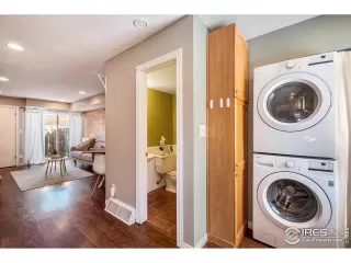 Photo #4: 995995 Listing