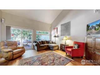 Photo #3: 996076 Listing