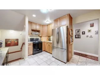 Photo #6: 996076 Listing