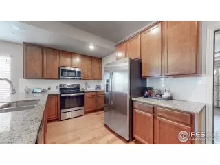 Photo #6: 996087 Listing