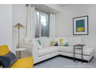 Photo #6: 996136 Listing