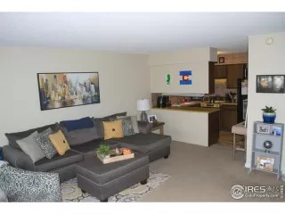 Photo #3: 996171 Listing