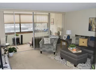 Photo #4: 996171 Listing