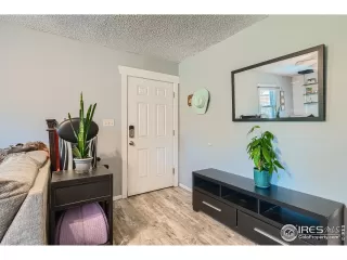 Photo #3: 996194 Listing