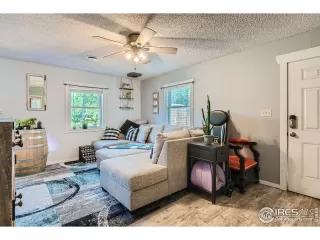 Photo #4: 996194 Listing