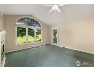 Photo #4: 996203 Listing