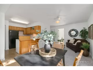 Photo #6: 996221 Listing