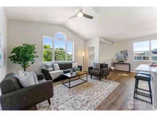 Photo #4: 996237 Listing