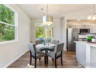 Photo #6: 996237 Listing