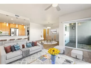 Photo #4: 996255 Listing