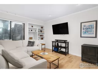 Photo #4: 996265 Listing