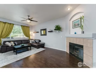 Photo #6: 996297 Listing