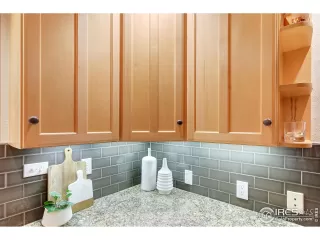 Photo #6: 996374 Listing